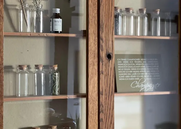 Altstadt-gaestehaus Mit Garten. Und Herz. * 巴特克罗伊茨纳赫